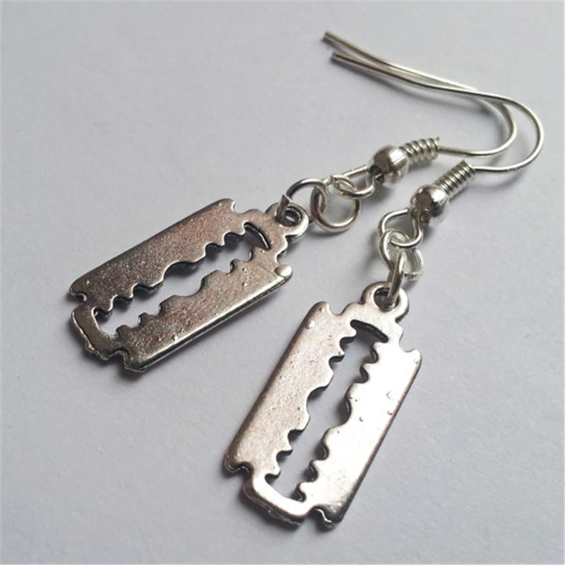 New Hot Sale Fashion Trend Jewelry Creative Design Razor Blade Pendant Earring Jewelry
New Hot Sale Fashion Trend Jewelry Creative Design Razor Blade Pendant Earring Jewelry