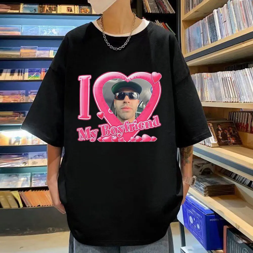 Hot Sale Rapper Feid Print T Shirt Men Women Fashion Hip Hop Short Sleeve T Shirts Summer High Street Casual Pure Cotton T-shirt
Hot Sale Rapper Feid Print T Shirt Men Women Fashion Hip Hop Short Sleeve T Shirts Summer High Street Casual Pure Cotton T-shirt
