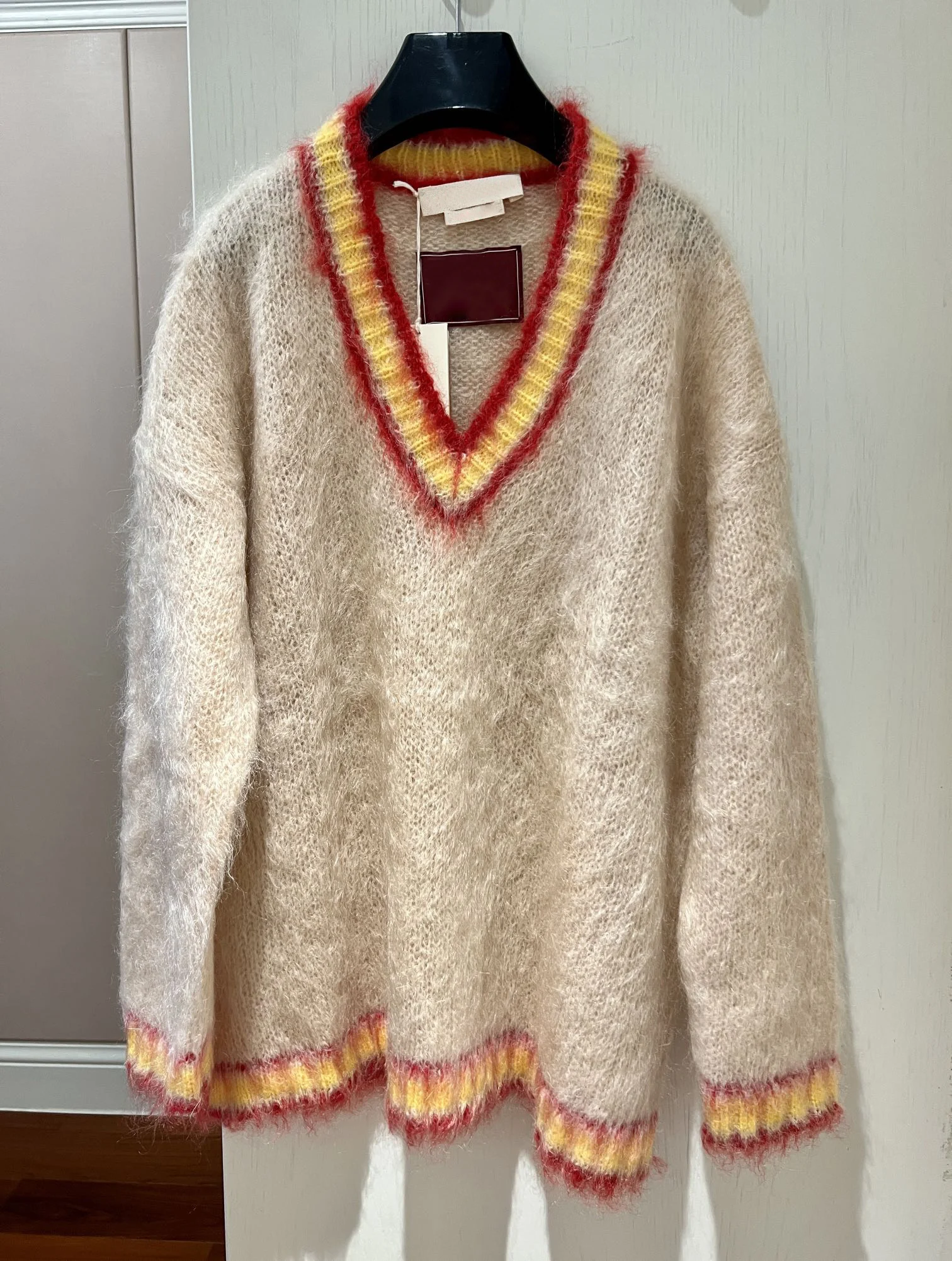 2023Big V-neck sweater, multi-colored dyed yarn, loose version of the lower body vanishing fashion sense8.16
2023Big V-neck sweater, multi-colored dyed yarn, loose version of the lower body vanishing fashion sense8.16
