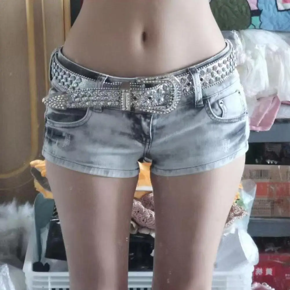 Ремень для джинсов женский, пояс в западном стиле, с заклепками, блестящий дизайн, из кожи в стиле рок, хип-хоп, деним, большой размер, K5F4
Ремень для джинсов женский, пояс в западном стиле, с заклепками, блестящий дизайн, из кожи в стиле рок, хип-хоп, деним, большой размер, K5F4