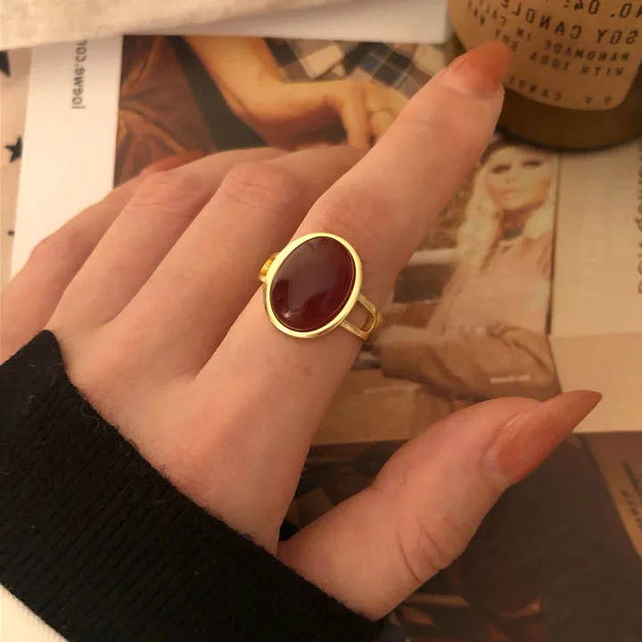 Classic Royal Luxury Red Stone Finger Rings For Women Fashion Jewelry Gold Geometric Oval Big Ring Jewellery Girls Gifts
Classic Royal Luxury Red Stone Finger Rings For Women Fashion Jewelry Gold Geometric Oval Big Ring Jewellery Girls Gifts