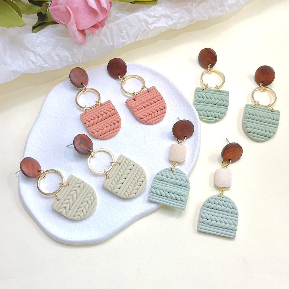 trendy Simple retro geometry European and American style Multicolor Geometry Polymer Clay Handmade Stud Earring 2022 trend new
trendy Simple retro geometry European and American style Multicolor Geometry Polymer Clay Handmade Stud Earring 2022 trend new