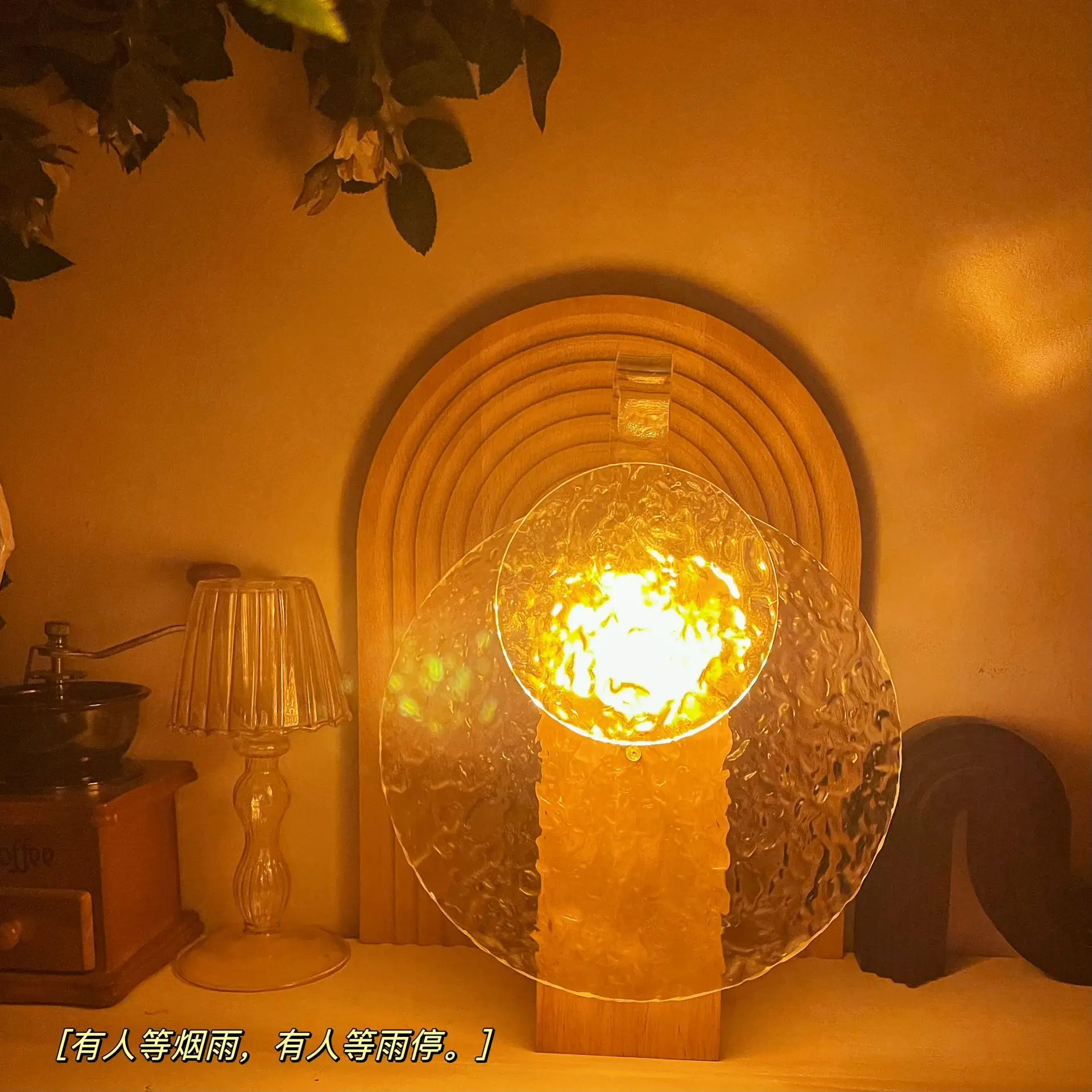 Water Ripples Light Atmosphere Lamp Sunset Lamp Creative Desk Lamp Romantic Rotating Projection LED Ornaments Gift Room Decor
Water Ripples Light Atmosphere Lamp Sunset Lamp Creative Desk Lamp Romantic Rotating Projection LED Ornaments Gift Room Decor