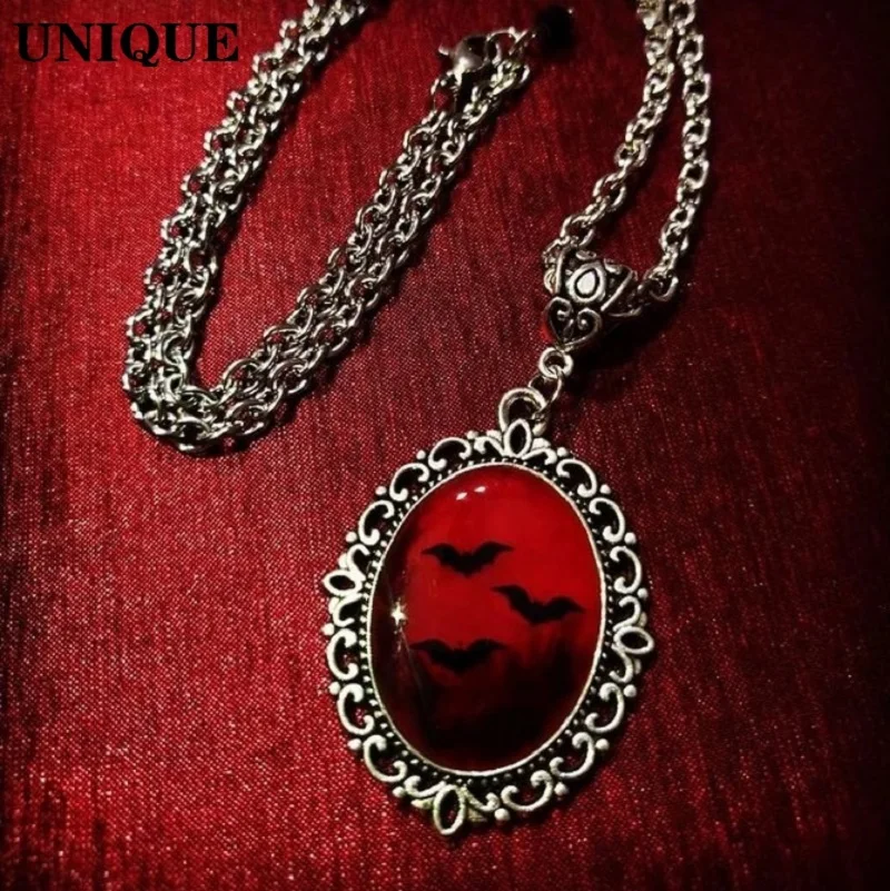 

Gothic Vampire Bat Necklace For Woman Dracula Inspired Resin Pendant Witch Jewelry Gift Punk Style Silver Vintage Chain Choker