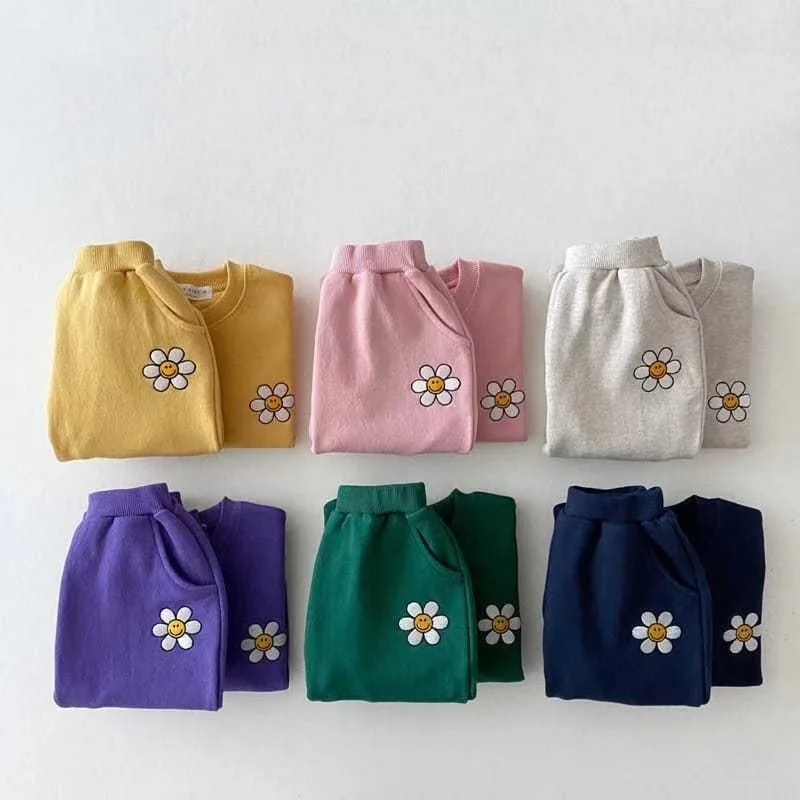 Baby Boys Girls Casual Sweatshirt and Pants Sets Spring Loose Style Flower Embroidery Tops Toddler Korean Outfits Trousers
Baby Boys Girls Casual Sweatshirt and Pants Sets Spring Loose Style Flower Embroidery Tops Toddler Korean Outfits Trousers
