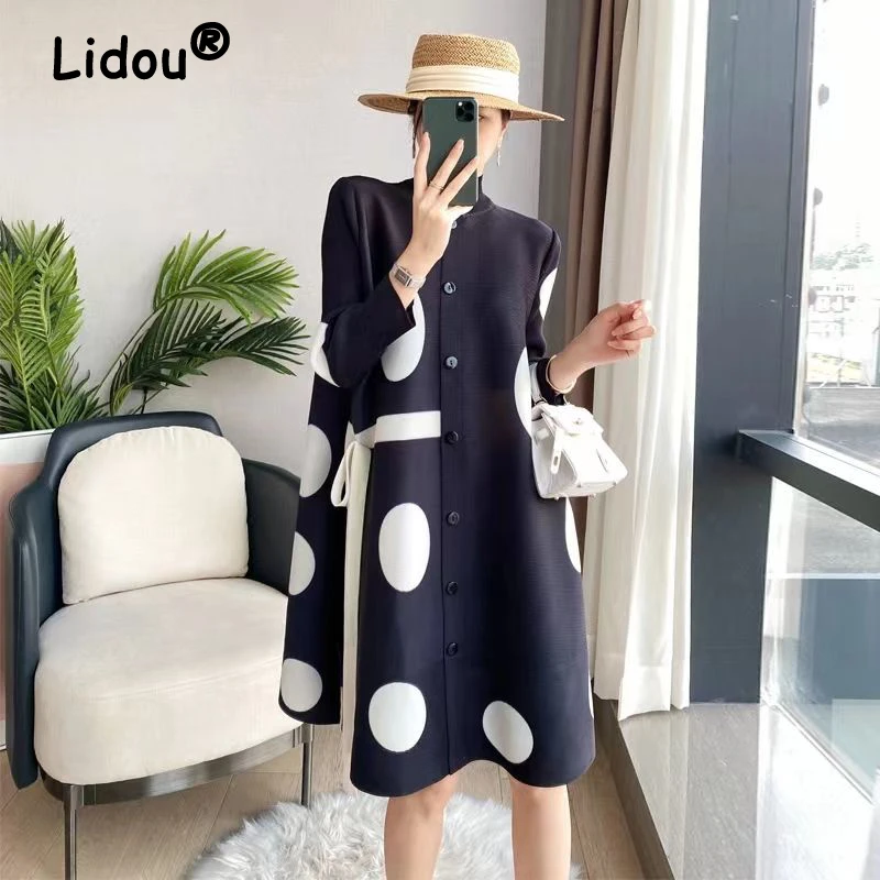 2022 Autumn Winter New Commute Ladies Windbreaker Jacket Single-breasted Turtleneck Lightly Cooked Polka Dot Print Elegant Coats
2022 Autumn Winter New Commute Ladies Windbreaker Jacket Single-breasted Turtleneck Lightly Cooked Polka Dot Print Elegant Coats