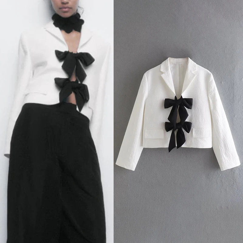 2022 Autumn Women Fashion White Blazer Versatile Long Sleeve Bow Decoration Lapel Female Short Outerwear Chic Top CD8610
2022 Autumn Women Fashion White Blazer Versatile Long Sleeve Bow Decoration Lapel Female Short Outerwear Chic Top CD8610