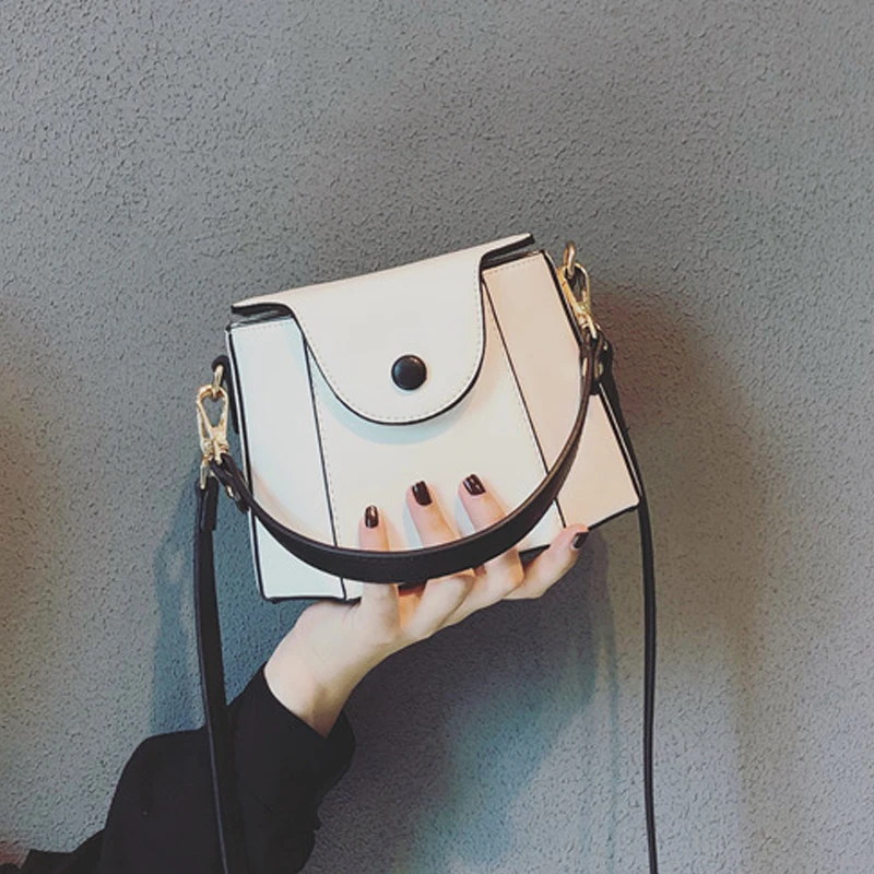 Senior Designer Women's Bags 2022 Summer New Korean Style Fashion Simple Handbags Trendy Western Style Shoulder Messenger Bags
Senior Designer Women's Bags 2022 Summer New Korean Style Fashion Simple Handbags Trendy Western Style Shoulder Messenger Bags