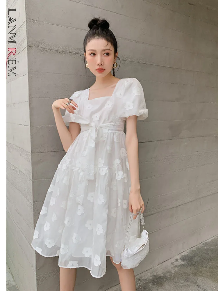 LANMREM White Jacquard Dress For Women Sashes A-line Folds Short Puff Sleeve Square Collar 2022 Summer New Female Clothing 2I446
LANMREM White Jacquard Dress For Women Sashes A-line Folds Short Puff Sleeve Square Collar 2022 Summer New Female Clothing 2I446
