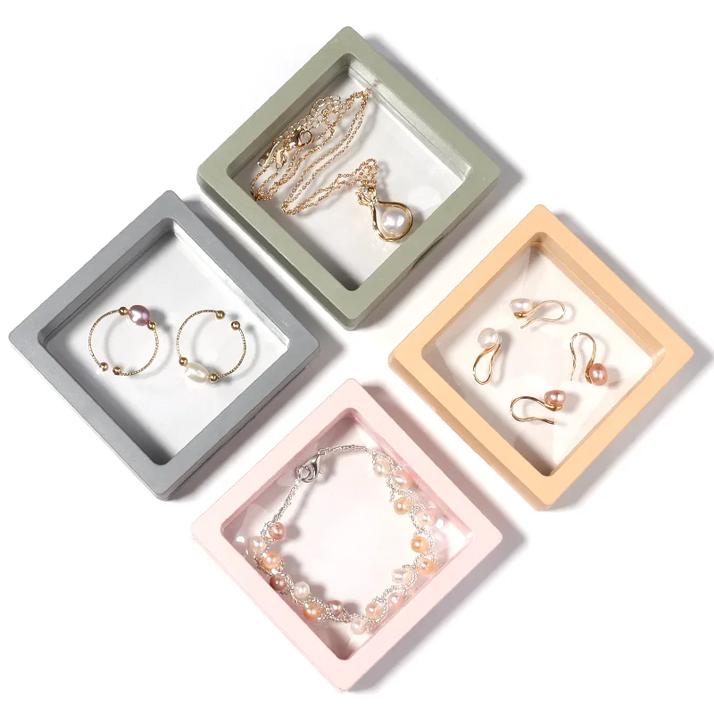1pcs 7x7x2mm Portable Transparent PE Film Suspended Packaging Box for Organizer Gift And Display Exquisite Jewelry Storage Box
1pcs 7x7x2mm Portable Transparent PE Film Suspended Packaging Box for Organizer Gift And Display Exquisite Jewelry Storage Box