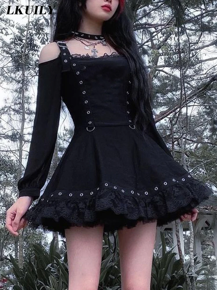 Black Mini Gothic Dress E-girl Grunge Lace Trim High Waist Bodycon Dress Y2K Women 90s Vintage Punk Harajuku Lolita Clothes
Black Mini Gothic Dress E-girl Grunge Lace Trim High Waist Bodycon Dress Y2K Women 90s Vintage Punk Harajuku Lolita Clothes