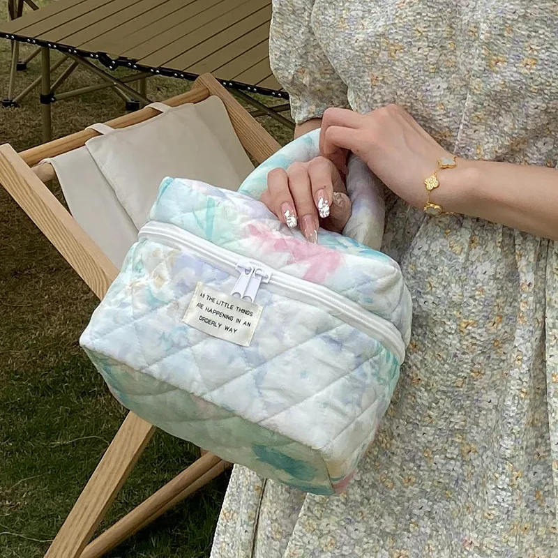 Quilted Cosmetic Bag Women Makeup Box Large Capacity Zipper Beauty Case Necesserie Organizer Big Makeup Bags Travel Toiletry Bag
Quilted Cosmetic Bag Women Makeup Box Large Capacity Zipper Beauty Case Necesserie Organizer Big Makeup Bags Travel Toiletry Bag