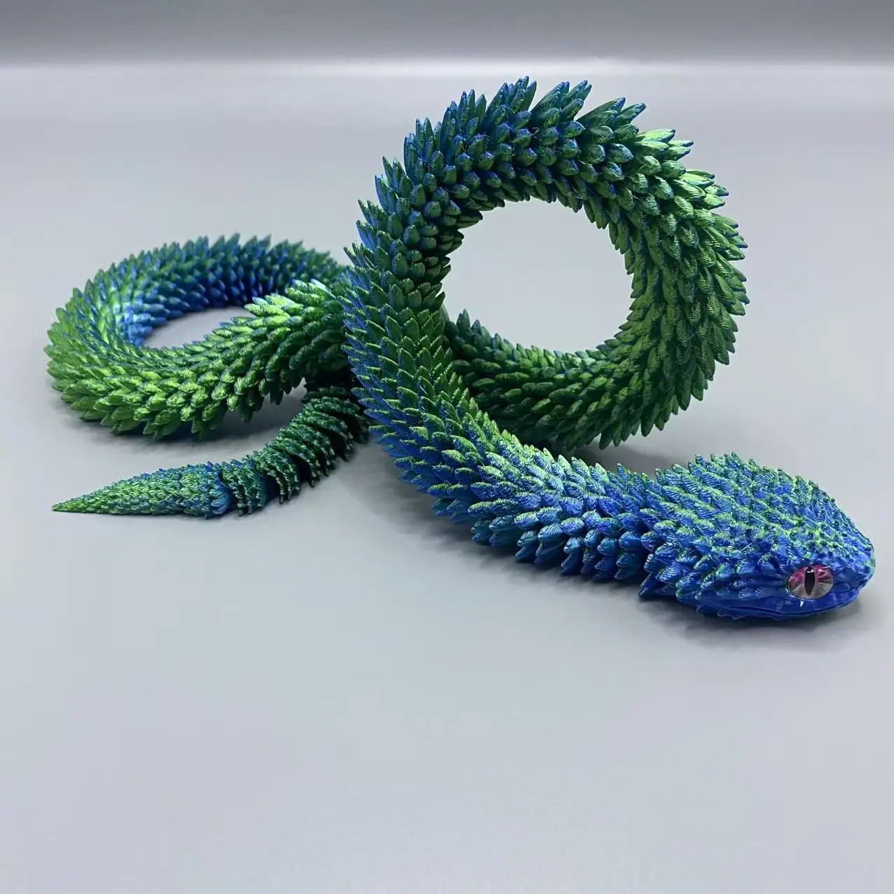Светящаяся 3D-фигурa Viper 63см
Светящаяся 3D-фигурa Viper 63см