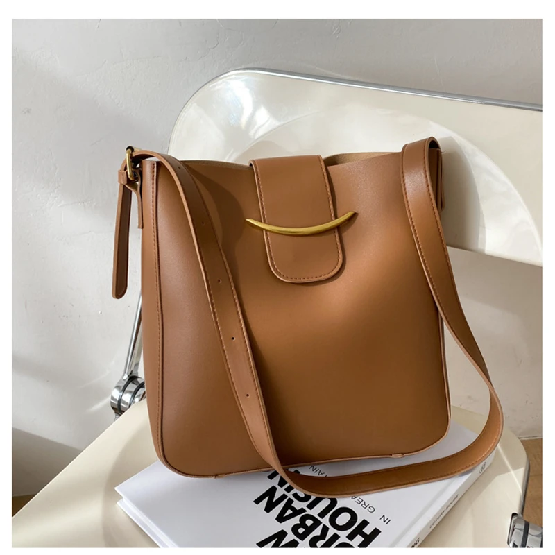 Women PU Leather Handle Bags Female High Capacity Shoulder Tote Shopper Bag Delicate Hasp Solid Color Handbag Daily Pocket Women
Women PU Leather Handle Bags Female High Capacity Shoulder Tote Shopper Bag Delicate Hasp Solid Color Handbag Daily Pocket Women