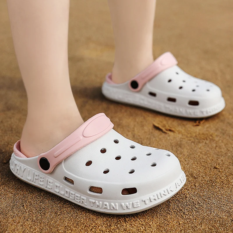 Girls Clogs Brands Children Sandals EVA Water Shoes Summer Beach Children Shoes Casual Girls Sandals Free Shipping Size 24-35
Girls Clogs Brands Children Sandals EVA Water Shoes Summer Beach Children Shoes Casual Girls Sandals Free Shipping Size 24-35