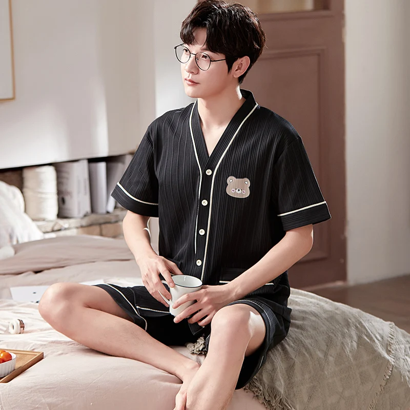 Шорты, мужское кимоно, пижама, размер, одежда для сна, модный кардиган, Летний Новый пижамный комплект, пижама, повседневная мужская хлопковая пижама с принтом медведя
Шорты, мужское кимоно, пижама, размер, одежда для сна, модный кардиган, Летний Новый пижамный комплект, пижама, повседневная мужская хлопковая пижама с принтом медведя