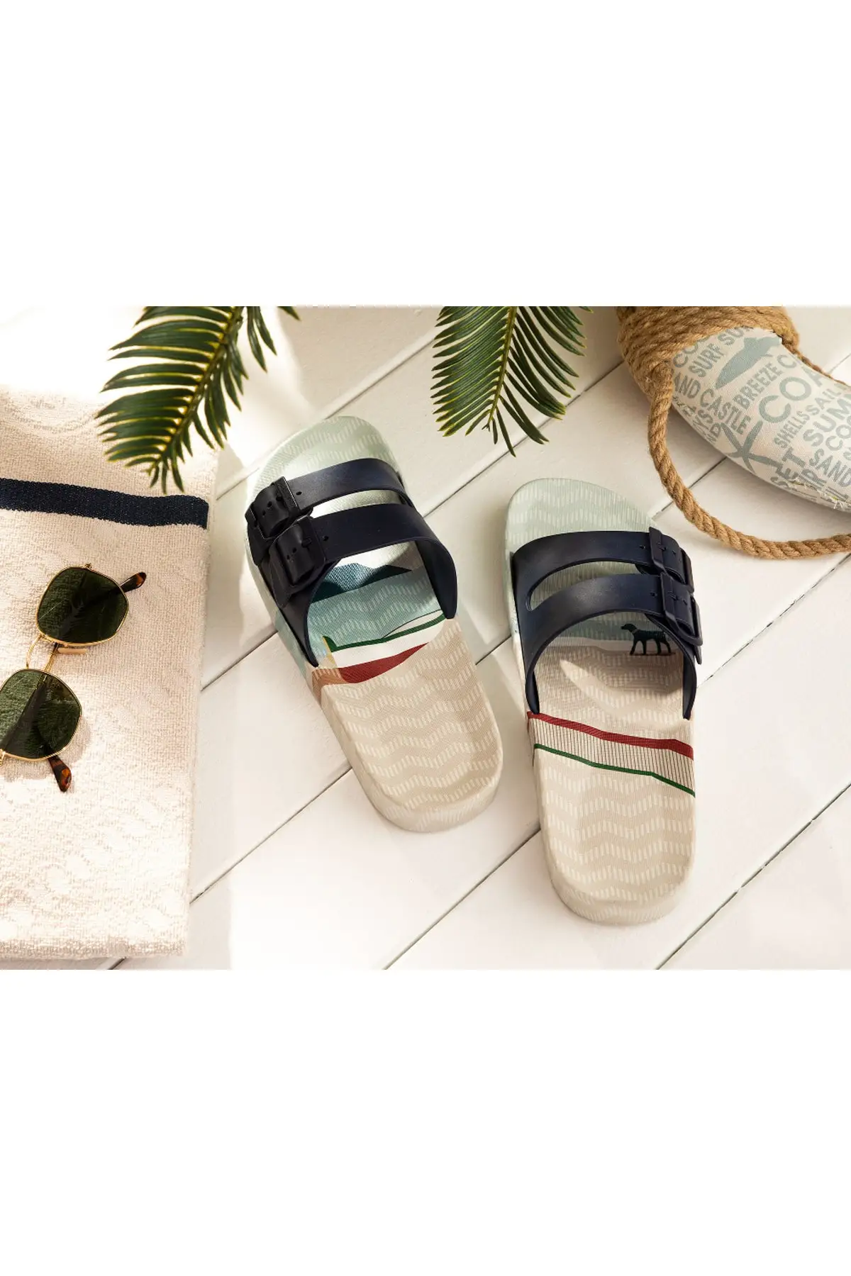 Women Sandals Coyan Male 'S Fashion Summer Slipper Indoor Outdoor Flip Flops Beach Shoes Female Slippers Platform Casual
Women Sandals Coyan Male 'S Fashion Summer Slipper Indoor Outdoor Flip Flops Beach Shoes Female Slippers Platform Casual