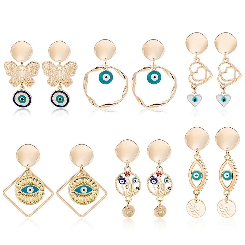 Fashion Rhinestone Hoop Earrings Simple Retro Shine Crystal Hollow Gold Color Round Exaggerated Personality Demon Eye Earrings 
Fashion Rhinestone Hoop Earrings Simple Retro Shine Crystal Hollow Gold Color Round Exaggerated Personality Demon Eye Earrings