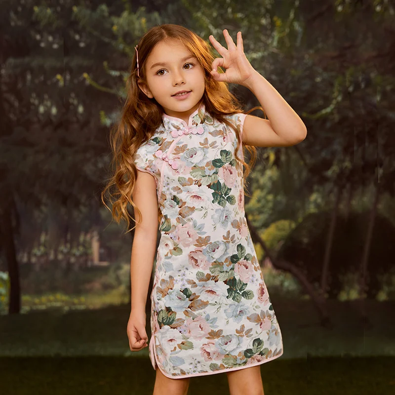 Женское платье в китайском стиле, элегантное бальное платье-Ципао с цветочным принтом, платье для вечеринки, Новинка лета 2022
Женское платье в китайском стиле, элегантное бальное платье-Ципао с цветочным принтом, платье для вечеринки, Новинка лета 2022