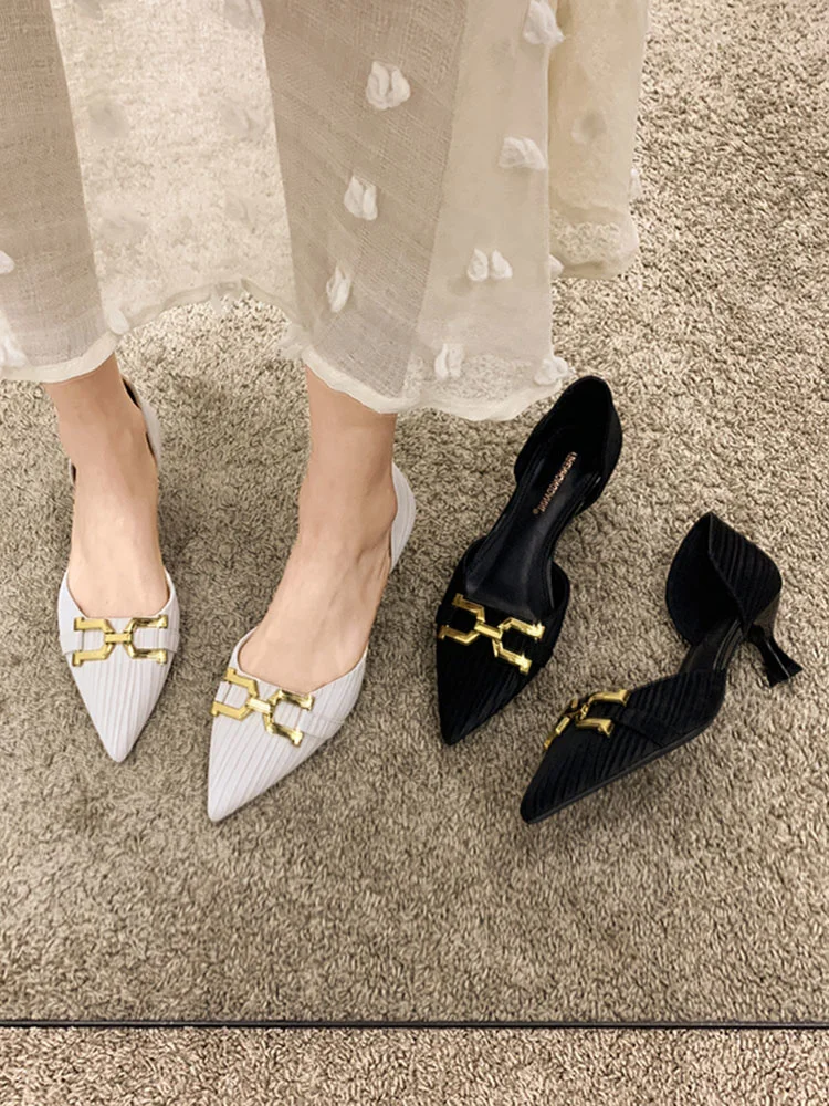 High heeled shoes women's spring 2022 new metal shallow mouth pointed thin heel anti slip fashion versatile fairy style single
High heeled shoes women's spring 2022 new metal shallow mouth pointed thin heel anti slip fashion versatile fairy style single