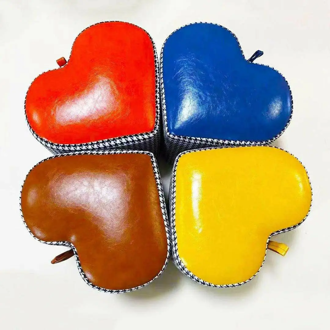Make-up Stool Portable Love Shape Stool Small Round Stool Cute Stool Shoes Changing Stool Living Room Sofa Coffee Table Stool
Make-up Stool Portable Love Shape Stool Small Round Stool Cute Stool Shoes Changing Stool Living Room Sofa Coffee Table Stool