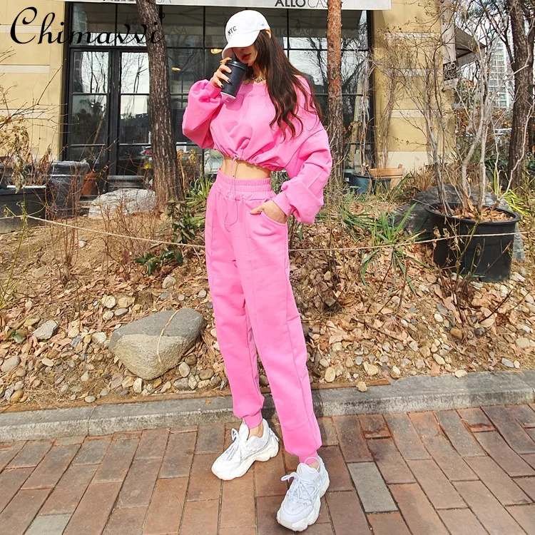 Women Korean Style Long Sleeve Off Shoulder Cropped Top High Waist Casual Pink Sweatpants Female Two Pieces Pant Set Tracksuit
Women Korean Style Long Sleeve Off Shoulder Cropped Top High Waist Casual Pink Sweatpants Female Two Pieces Pant Set Tracksuit