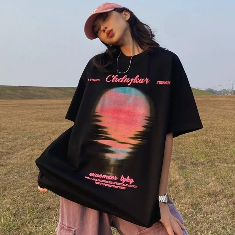Oversized T-shirt Y2k American Retro Sunset Short Sleeve Tee Women's Summer New Loose Design Half-sleeve Tops Clothing Ins Tide
Oversized T-shirt Y2k American Retro Sunset Short Sleeve Tee Women's Summer New Loose Design Half-sleeve Tops Clothing Ins Tide