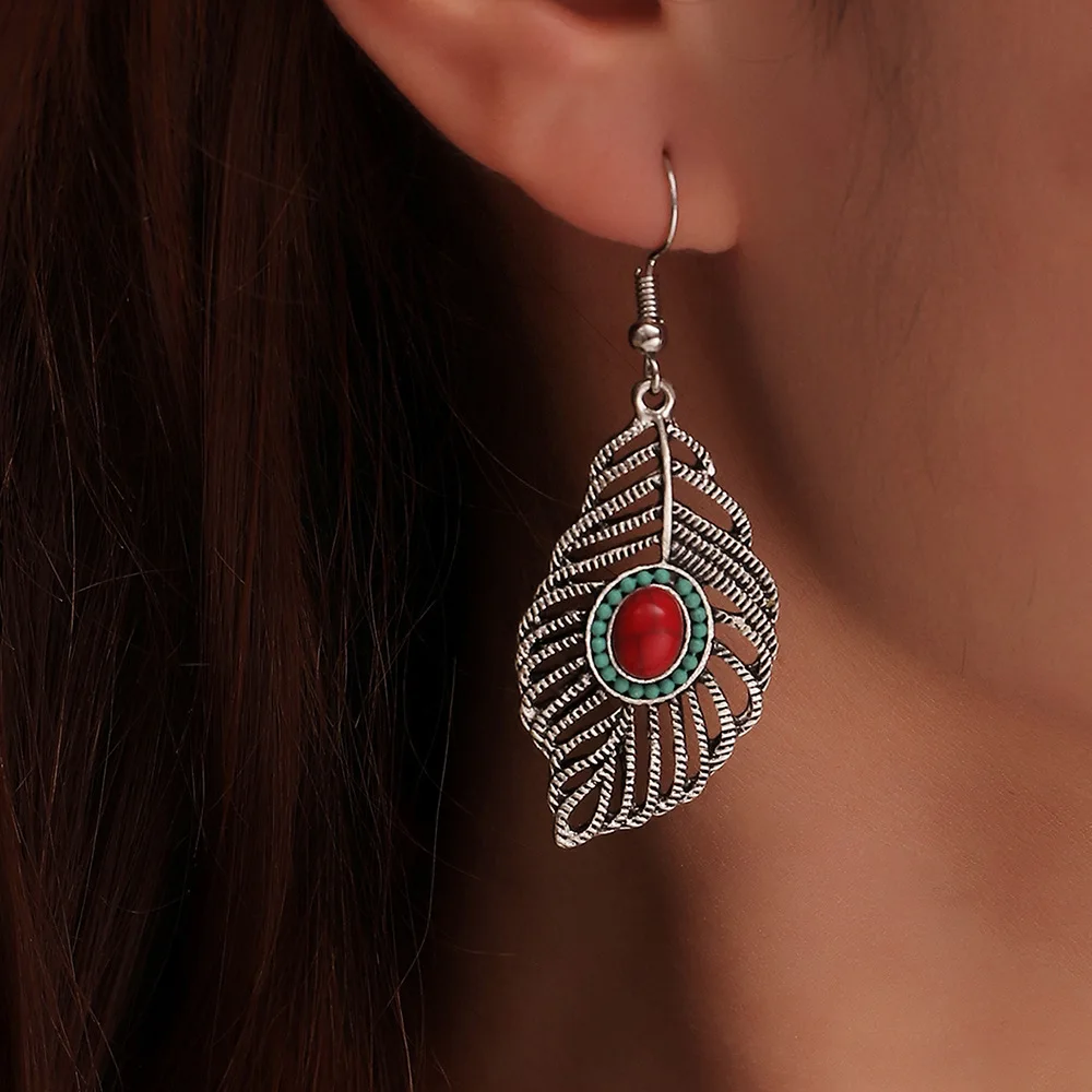 Creative Ancient Silver Red Turquoise Leaf Earrings Vintage Boho Ethnic Leaves Drop Earrings for Women Jewelry Aretes De Mujer
Creative Ancient Silver Red Turquoise Leaf Earrings Vintage Boho Ethnic Leaves Drop Earrings for Women Jewelry Aretes De Mujer