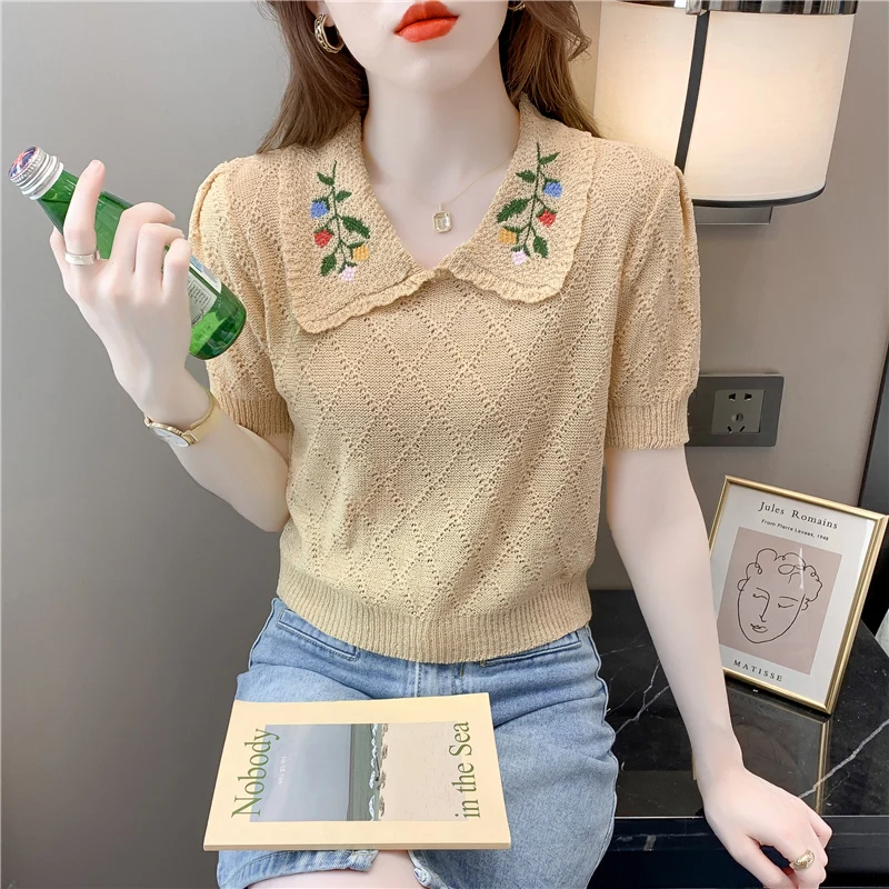 Make summer in the new ice silk вышитая кукла Джокер Тонкий свитер пальто женская футболка с короткими рукавами
Make summer in the new ice silk вышитая кукла Джокер Тонкий свитер пальто женская футболка с короткими рукавами
