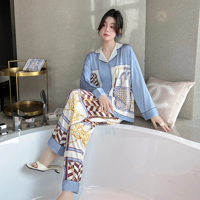 Women's Pajamas Set Luxury Style Chain Print Sleepwear Silk Like Casual Homewear V Neck Nightwear Femme 
Women's Pajamas Set Luxury Style Chain Print Sleepwear Silk Like Casual Homewear V Neck Nightwear Femme