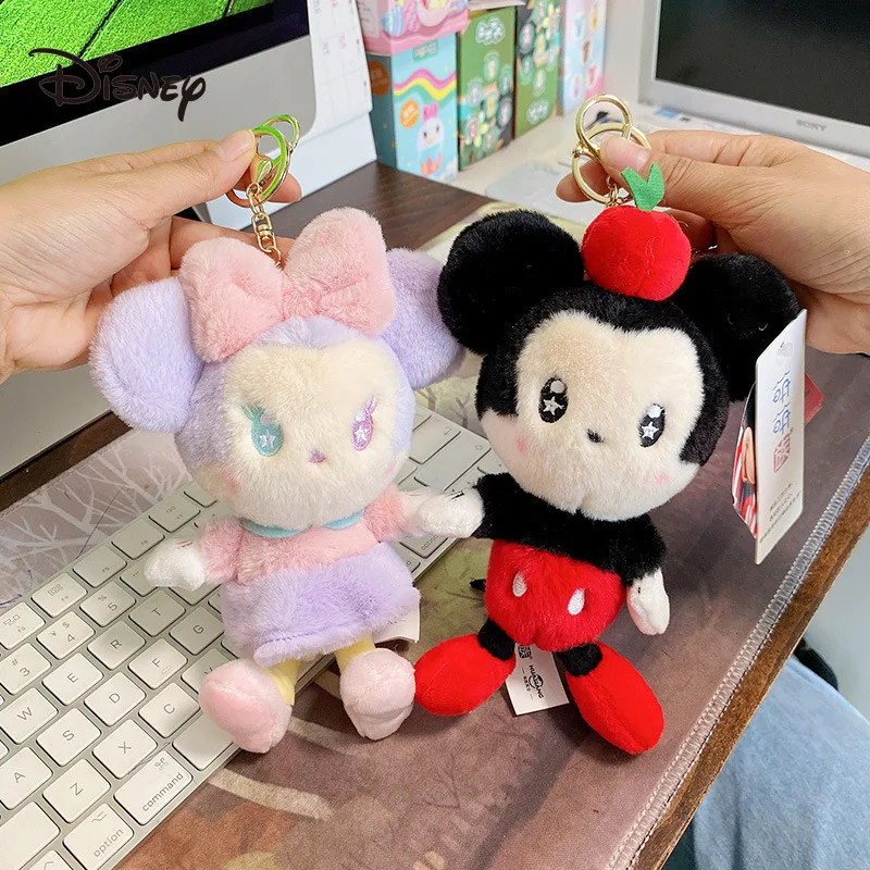 Disney Fantasy Mickey Minnie Donald Duck Handbag Pendant Plush Doll Keychain Cute Doll Pendant Ornaments for Couple
Disney Fantasy Mickey Minnie Donald Duck Handbag Pendant Plush Doll Keychain Cute Doll Pendant Ornaments for Couple