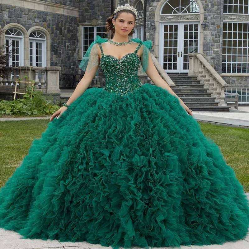 Green Ball Gown Quinceanera Dresses Crystal Sweet 16 Spaghetti Strapn Cinderella 15 Dress Tiered Prom Gowns Vestido De 15 Anos
Green Ball Gown Quinceanera Dresses Crystal Sweet 16 Spaghetti Strapn Cinderella 15 Dress Tiered Prom Gowns Vestido De 15 Anos