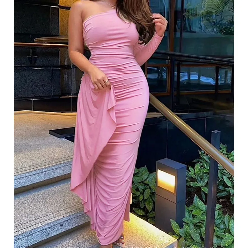 Women's Dress Pink One-Shoulder Sexy Slim Fit Pleated Stretch Dress New Fashion 2022 Party Dresses Spring Autumn Female Clothing
Women's Dress Pink One-Shoulder Sexy Slim Fit Pleated Stretch Dress New Fashion 2022 Party Dresses Spring Autumn Female Clothing