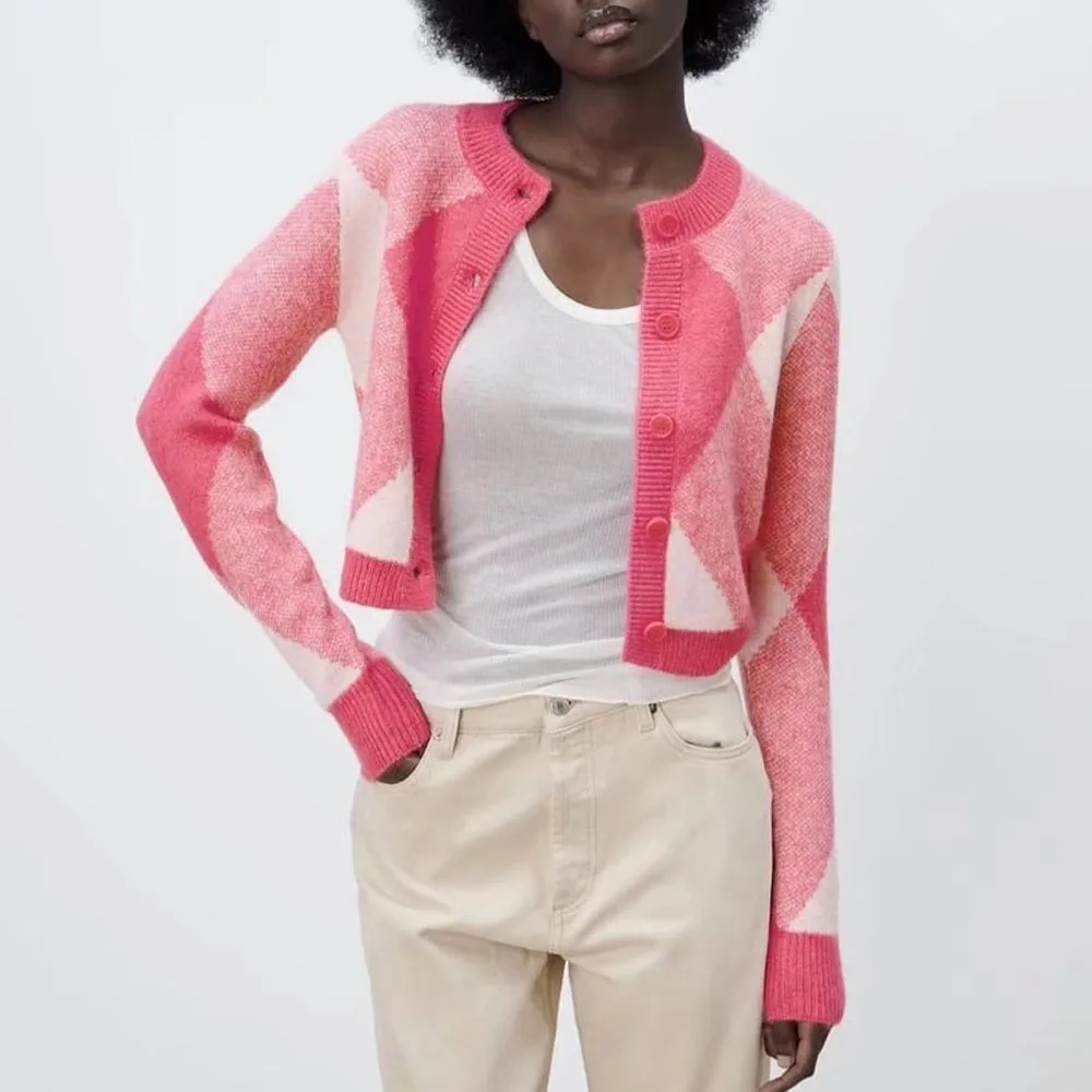 Women's 2022 Fashion New Fashion Diamond Pattern Knit Cardigan Sweater Vintage Long Sleeve Button-up Female Outerwear Chic Tops
Women's 2022 Fashion New Fashion Diamond Pattern Knit Cardigan Sweater Vintage Long Sleeve Button-up Female Outerwear Chic Tops