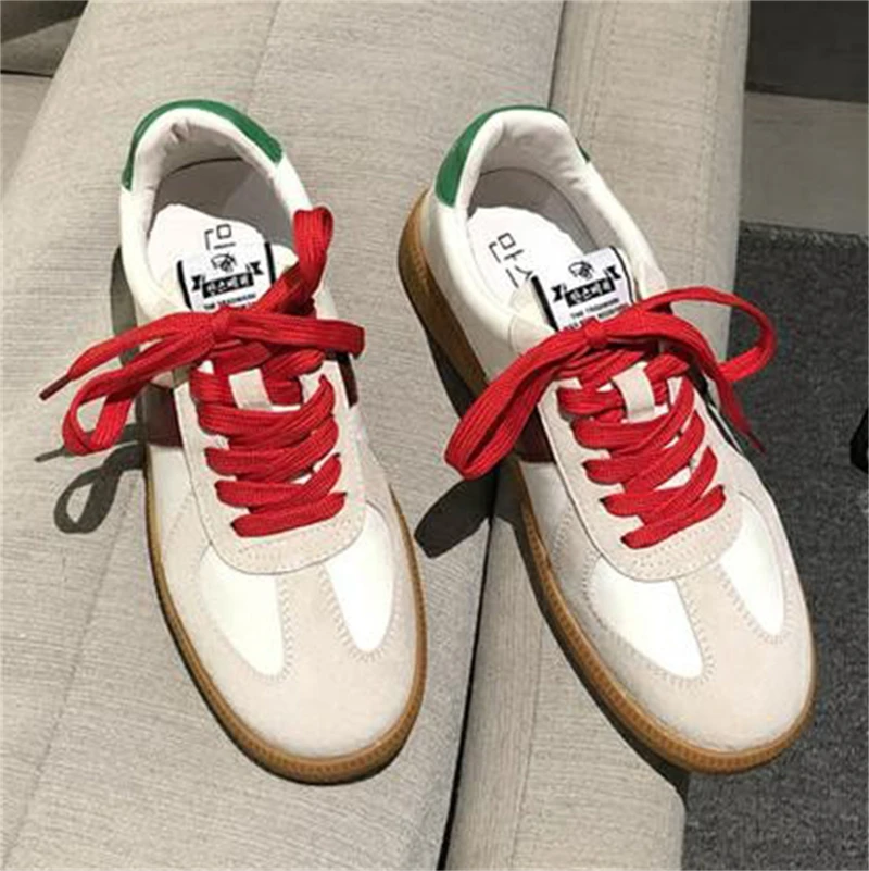 2022 New Spring Women's Sports Shoes Vulcanized Female Running Sneakers Breathable Shoes Fashion Girl Flat Sewing Zapatos Mujer
2022 New Spring Women's Sports Shoes Vulcanized Female Running Sneakers Breathable Shoes Fashion Girl Flat Sewing Zapatos Mujer