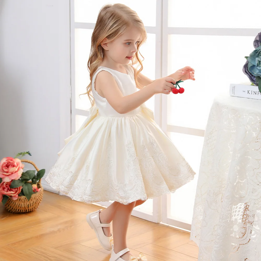 Girls Dress Short Bowknot Princess Dress Children's Piano Birthday Dress for girls kids clothes young children Girl clothing
Girls Dress Short Bowknot Princess Dress Children's Piano Birthday Dress for girls kids clothes young children Girl clothing
