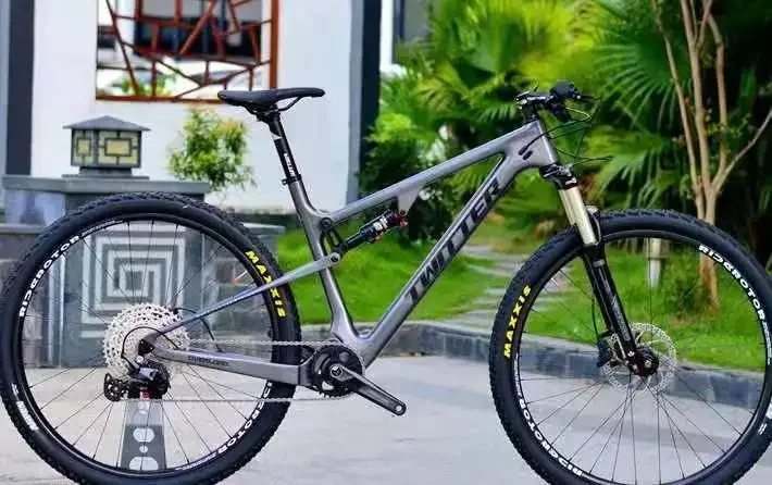 TWITTER OVERLORD GX EAGLE-12S Hydraulic Disc Brakes Full Suspension T900Carbon Fiber Mountain Bike 27.5/29In bicycle Inner trace
TWITTER OVERLORD GX EAGLE-12S Hydraulic Disc Brakes Full Suspension T900Carbon Fiber Mountain Bike 27.5/29In bicycle Inner trace