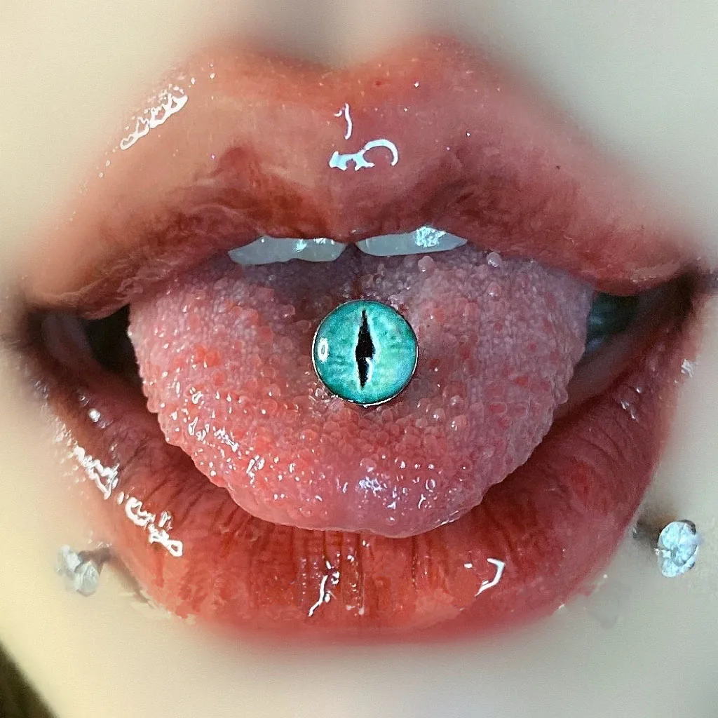 Tongue Piercing Demon Eye Anti-Allergy Surgical Stainless Steel For Women Men Tongue Barbells Fashion Piercing Body Jewelry
Tongue Piercing Demon Eye Anti-Allergy Surgical Stainless Steel For Women Men Tongue Barbells Fashion Piercing Body Jewelry