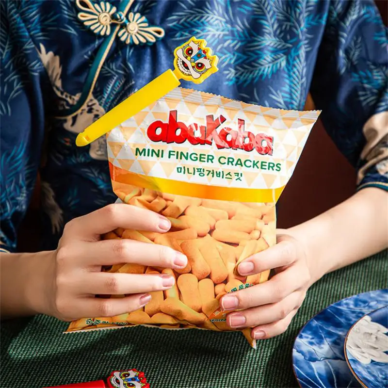 4 шт. портативные новые кухонные зажимы для хранения еды, закусок, герметичные пакеты, зажимы, зажимы, магнитные наклейки для холодильника, к...
4 шт. портативные новые кухонные зажимы для хранения еды, закусок, герметичные пакеты, зажимы, зажимы, магнитные наклейки для холодильника, к...