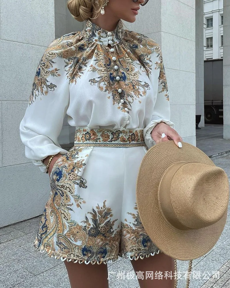 Baroque Print Button Front Lantern Sleeve Top & Shorts Set Women 2pcs Clothes Suit Summer Spring Floral High Waist
Baroque Print Button Front Lantern Sleeve Top & Shorts Set Women 2pcs Clothes Suit Summer Spring Floral High Waist