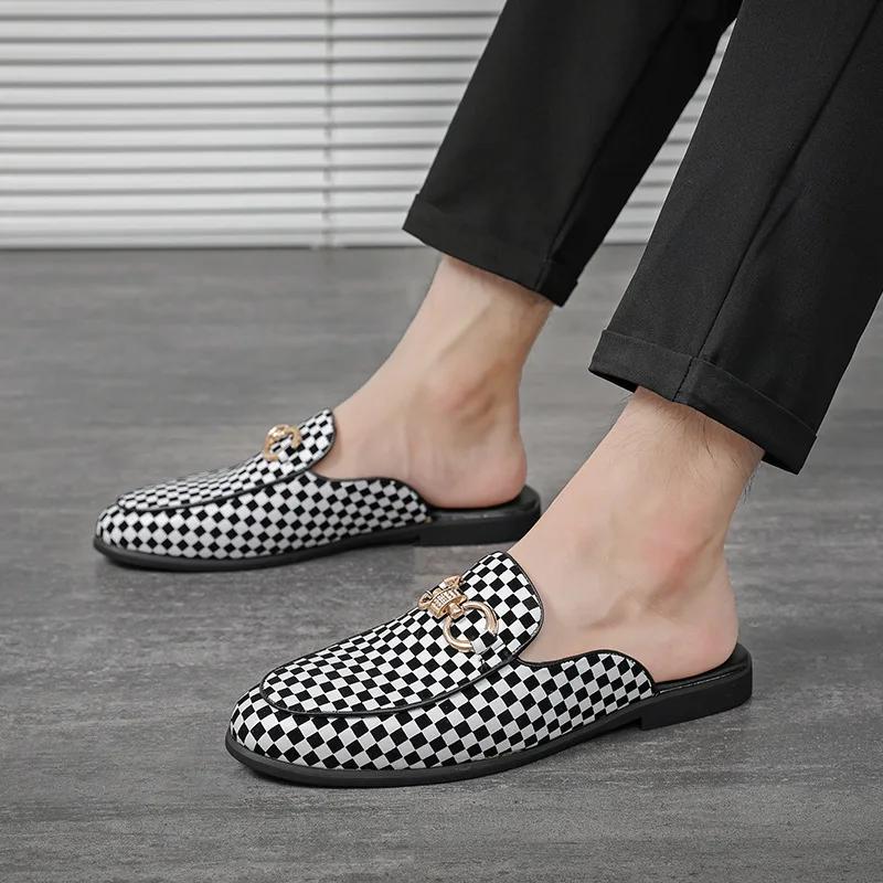 New British style heelless small shoes men's large size fashion plaid half drag black head slippers
New British style heelless small shoes men's large size fashion plaid half drag black head slippers