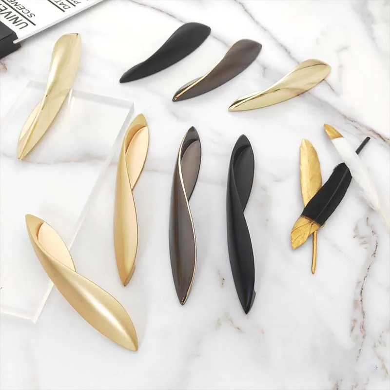 Modern Minimalist European Handle Wardrobe Door Drawer Handle Accessories Furniture Hardware Handles Dressers for Bedroom Drawer
Modern Minimalist European Handle Wardrobe Door Drawer Handle Accessories Furniture Hardware Handles Dressers for Bedroom Drawer