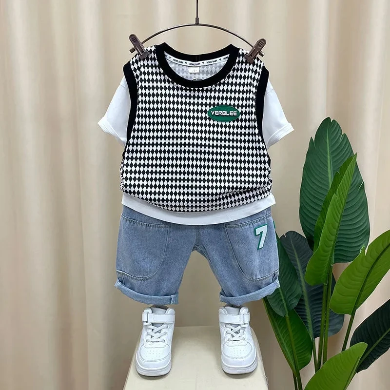 Summer Kids Boys Choting Suit New Boy Baby Casual Short-sleeved T-shirt Denim Shorts 2-piece Children's Clothes Set
Summer Kids Boys Choting Suit New Boy Baby Casual Short-sleeved T-shirt Denim Shorts 2-piece Children's Clothes Set