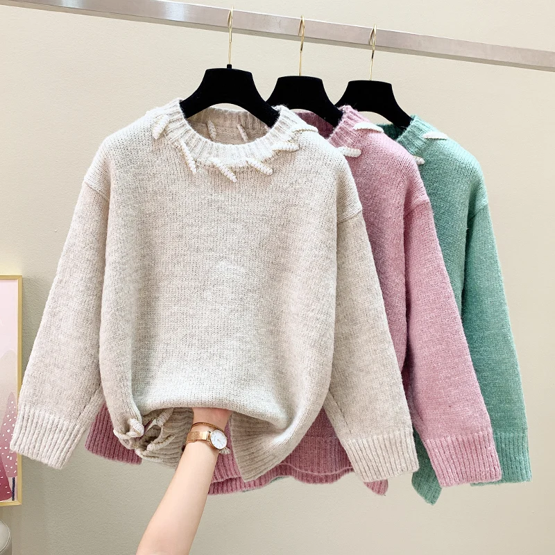 Threading pullovers female new winter coat loose languid is lazy wind design feeling small sweater to wear
Threading pullovers female new winter coat loose languid is lazy wind design feeling small sweater to wear