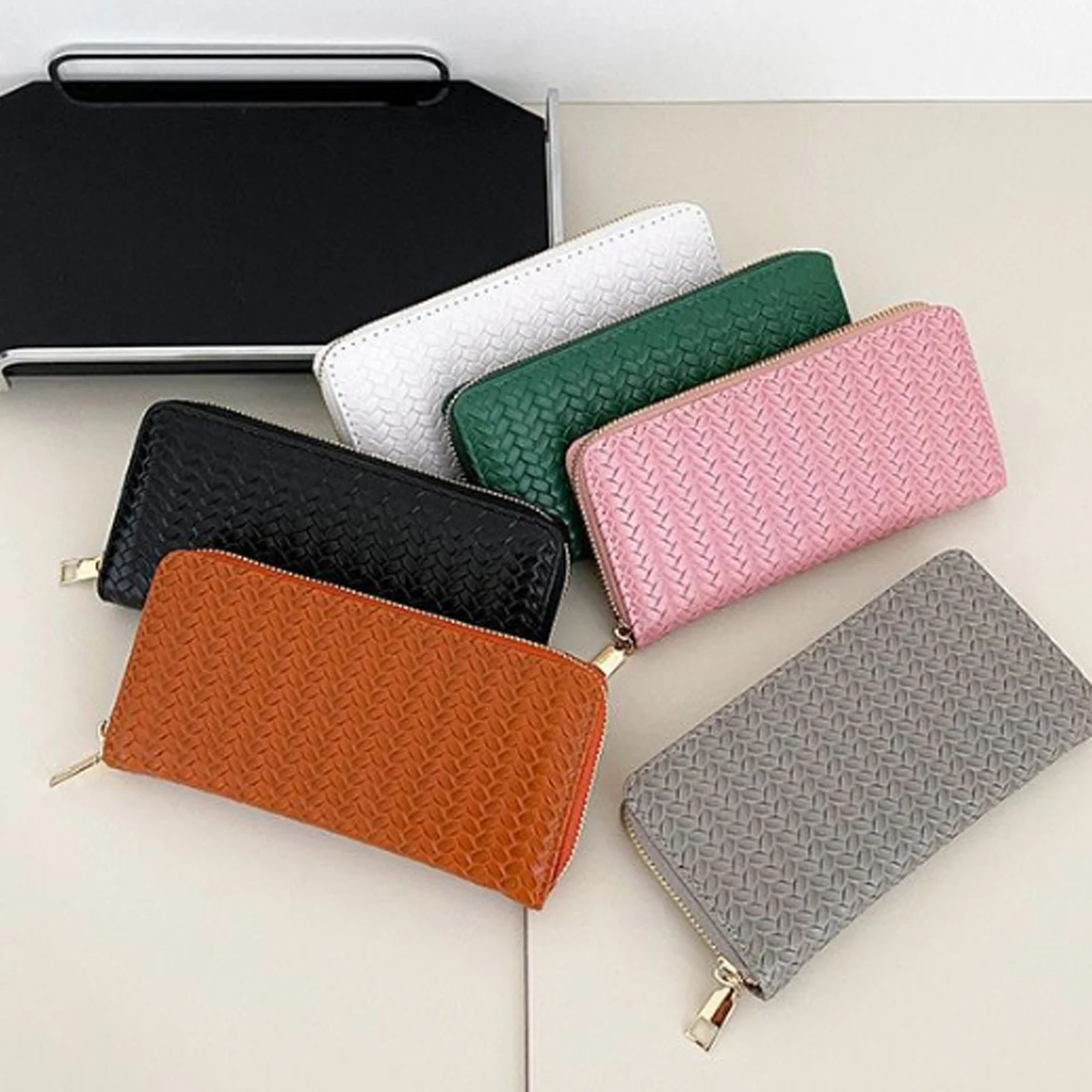Women Weave Wallets Pu Leather Ladies Long Zipper Coin Purses Money Pocket Pouch Handbag Female Bag Card Holder Wrist Phone Bag
Women Weave Wallets Pu Leather Ladies Long Zipper Coin Purses Money Pocket Pouch Handbag Female Bag Card Holder Wrist Phone Bag