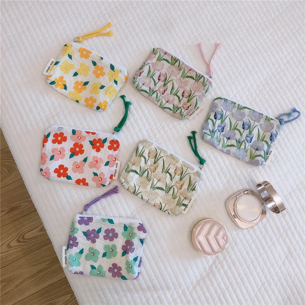 Fashion Coin Wallet Women Lovely Dot Flower Print Small Coin Bag Canvas Wallet Female Zipper Coin Purse Wallet Headset Bags
Fashion Coin Wallet Women Lovely Dot Flower Print Small Coin Bag Canvas Wallet Female Zipper Coin Purse Wallet Headset Bags