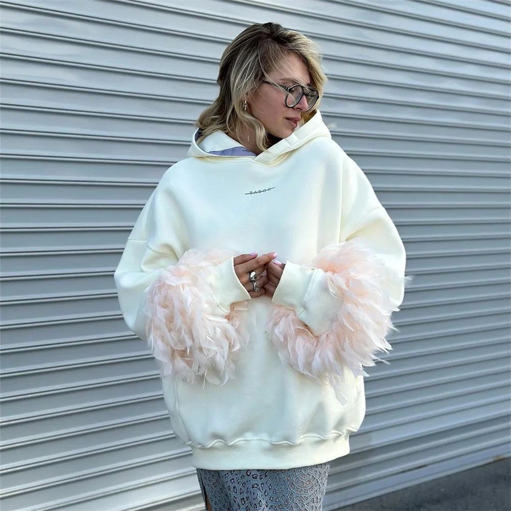 Zoctuo Fashion Women Solid Hooded Warm Oversized Sweatshirts Feather Long Sleeve Pullover Sweatshirt 2023 Autumn Street Clothing
Zoctuo Fashion Women Solid Hooded Warm Oversized Sweatshirts Feather Long Sleeve Pullover Sweatshirt 2023 Autumn Street Clothing