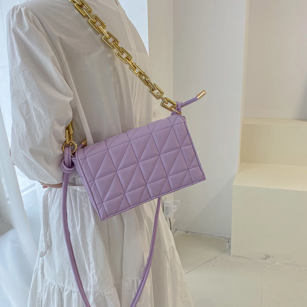 PU Leather Crossbody Bag Geometric Embroidery Pattern Chain Purses New Luxury Flap Shoulder Bag Women's Bag 2022 Summer Quilting
PU Leather Crossbody Bag Geometric Embroidery Pattern Chain Purses New Luxury Flap Shoulder Bag Women's Bag 2022 Summer Quilting