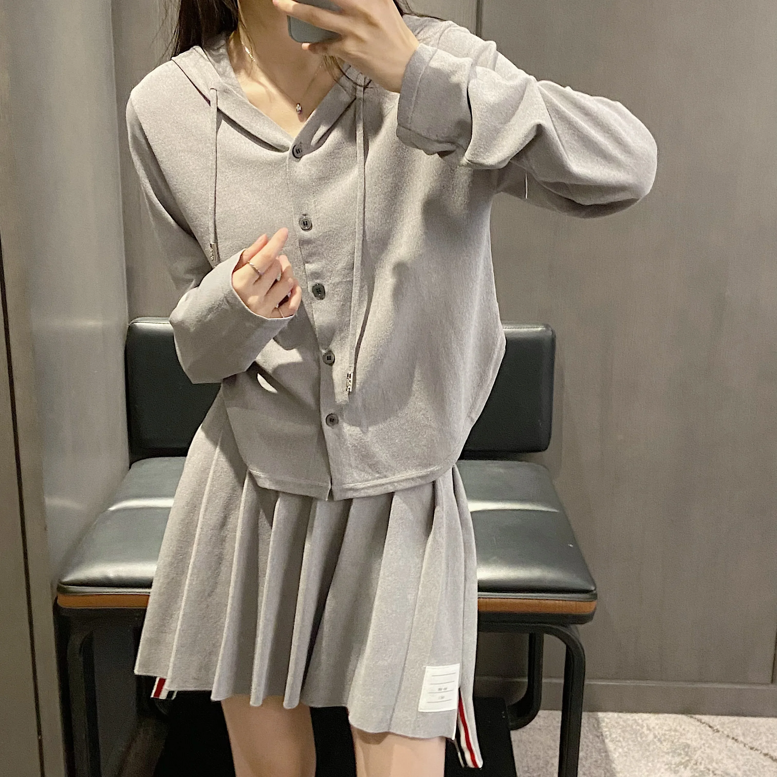 

High Quality Korean Style Summer Sunscreen Lightweight Hat Female Grey Long Sleeve Ice Silk Knitted Loose Open TB Short Top