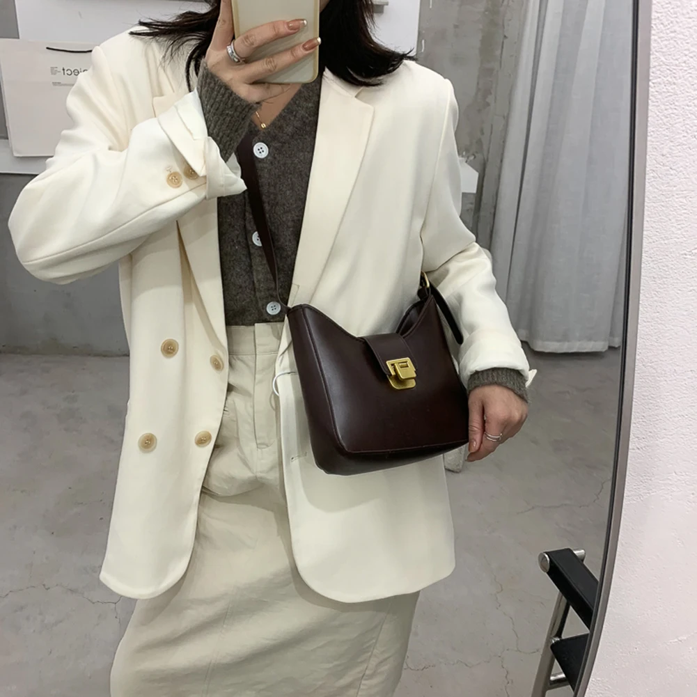 Simply Crossbody Bags PU Leather Solid Color Simple Messenger Bag Lady Chain Travel Small Handbags for Women 2020
Simply Crossbody Bags PU Leather Solid Color Simple Messenger Bag Lady Chain Travel Small Handbags for Women 2020